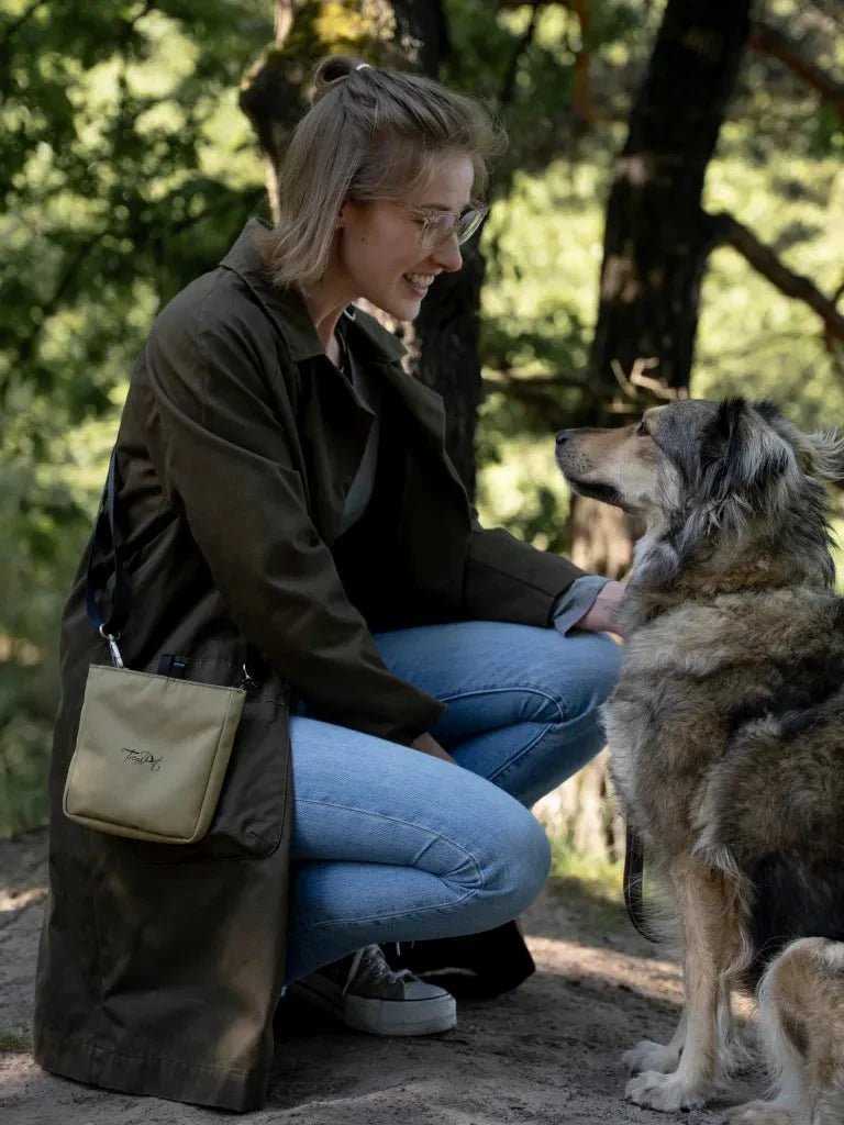 Trendpet Snaxx trainingstasje Beige - The Raven Shop